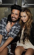 Miley Cyrus in upskirt