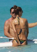 Alessandra Ambrosio in bikini