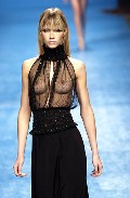 Ana Cláudia Michels nude in catwalk oops