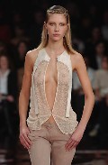 Ana Cláudia Michels nude in catwalk oops