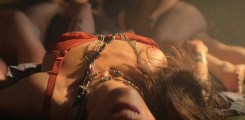 Anne Azoulay nude in Les 7 vies de Léa
