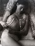 Behati Prinsloo in Deutsch 