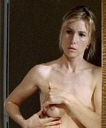 Cachou nude in "Commissaire Moulin"