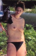 Chiara Mastroianni nude in topless at the beach