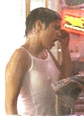 Emma de Caunes in Restons groupés