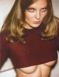 Eniko Mihalik nude in Sel Service