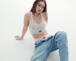 Gigi Hadid nude in photo shoot