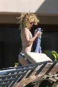 Kate Hudson in bikini at the beach