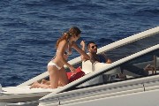 Jennifer Lopez in bikini