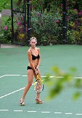 Jennifer Love Hewitt in bikini