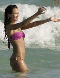 Jessica Alba in bikini at the beach