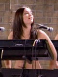 Jodi Lyn O'Keefe in "Dharma & Greg"