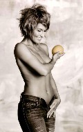 Katarzyna Skrzynecka in topless photoshoot