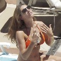 Kelly Brook in bikini