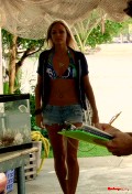 Laura Vandervoort in Into the Blue 2: The Reef