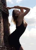 Marloes Horst nude in topless photoshoot