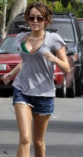 Miley Cyrus in jogging