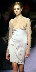 Natalia Vodianova nude in catwalk oops