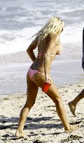 Pamela Anderson in bikini