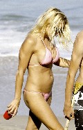 Pamela Anderson in bikini
