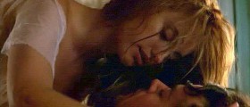Penélope Cruz in Woman on Top 