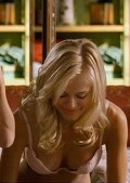 Sara Paxton in Superhero Movie