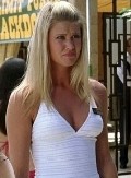 Sarah Lancaster in "Dr. Vegas"