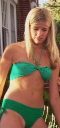 Sarah Wright in "The Loop"