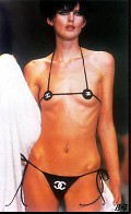 Stella Tennant nude in catwalk oops