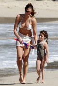 Stephanie Seymour in bikini