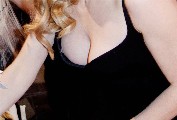 Amanda Seyfried nude in nipple slip