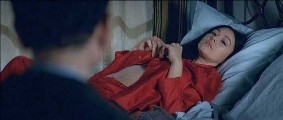 Monica Bellucci nude in Combien tu m'aimes?