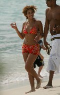 Beyonce Knowles in paparazzi bikini
