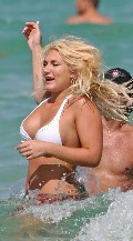 Brooke Hogan in white bikiki