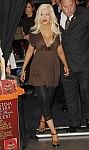 Christina Aguilera in cleavage