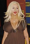 Christina Aguilera in cleavage