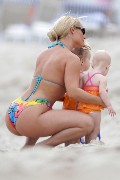 Nicole Austin - Coco in bikini