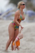 Nicole Austin - Coco in bikini