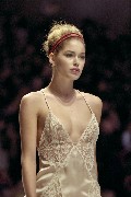 Doutzen Kroes in The Valentino S/S 2007 Fashion 