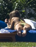 Stacy Ferguson - Fergie in green bikini