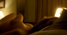 Gillian Anderson nude in Straightheads