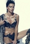 Adriana Lima in V  "Adriana VS Doutzen"
