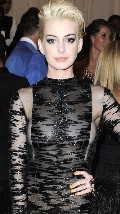 Anne Hathaway in Met Gala