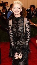 Anne Hathaway in Met Gala