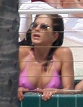 Jennifer Aniston in bikini