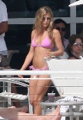 Jennifer Aniston in bikini