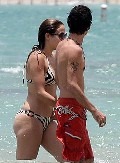Jennifer Lopez in bikini at the beach