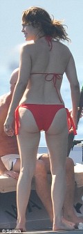 Jennifer Lopez in bikini