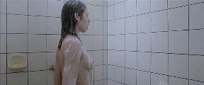 Olga Kurylenko nude in L'annulaire
