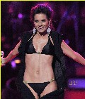Kara DioGuardi in "American Idol: The Search for a Superstar"